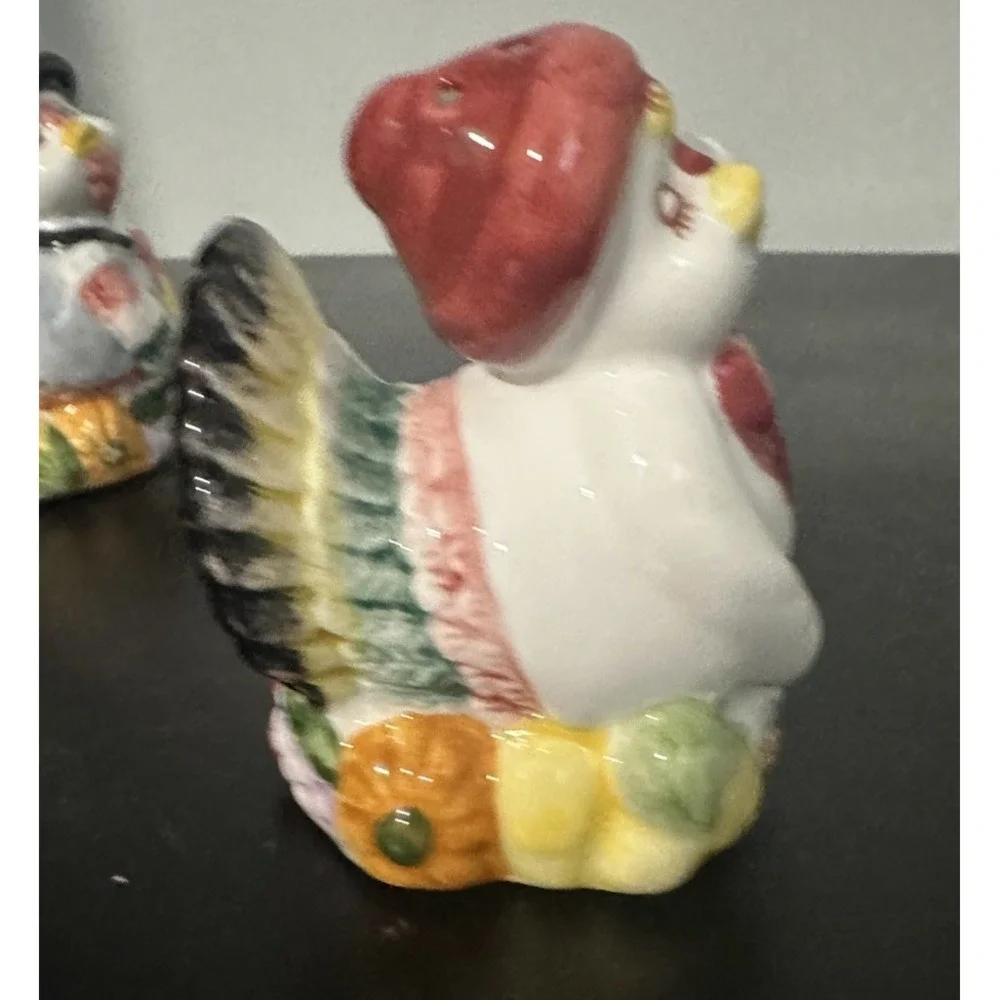 Thanksgiving Mr & Mrs Tom Turkey Ceramic Salt & Pepper Shakers